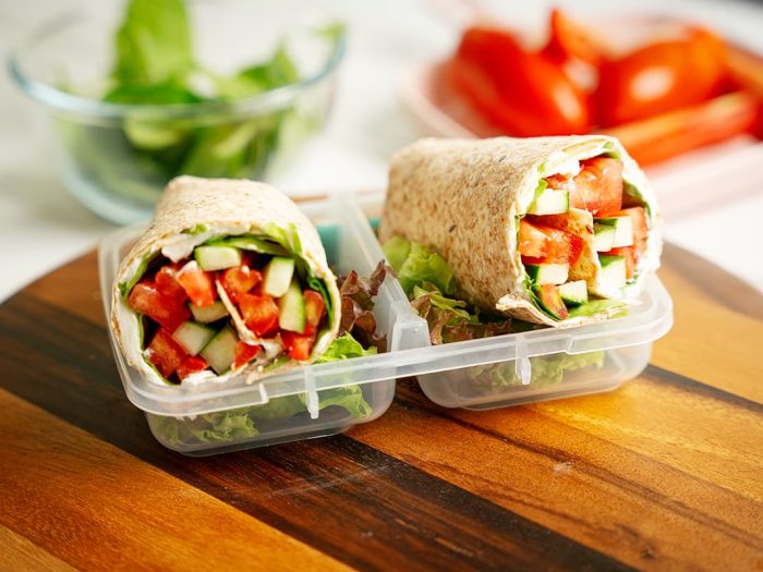 Wraps de Tomate, pepino y queso crema